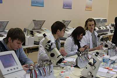 Соревнования в оптической лаборатории СПб МТК