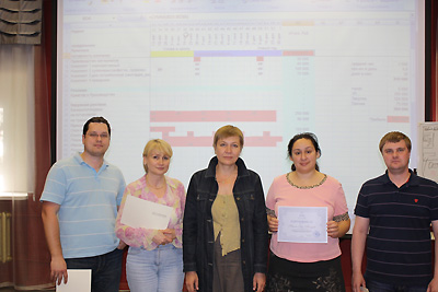 Участники  тренинга вместе с Самойленко И.С.(в центре)